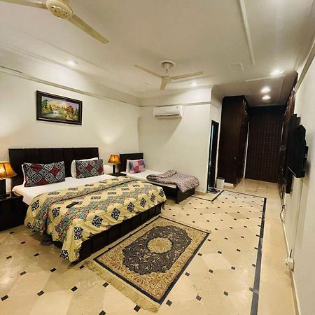 Mulberry Residence Luxury Rooms Ισλαμαμπάντ Εξωτερικό φωτογραφία
