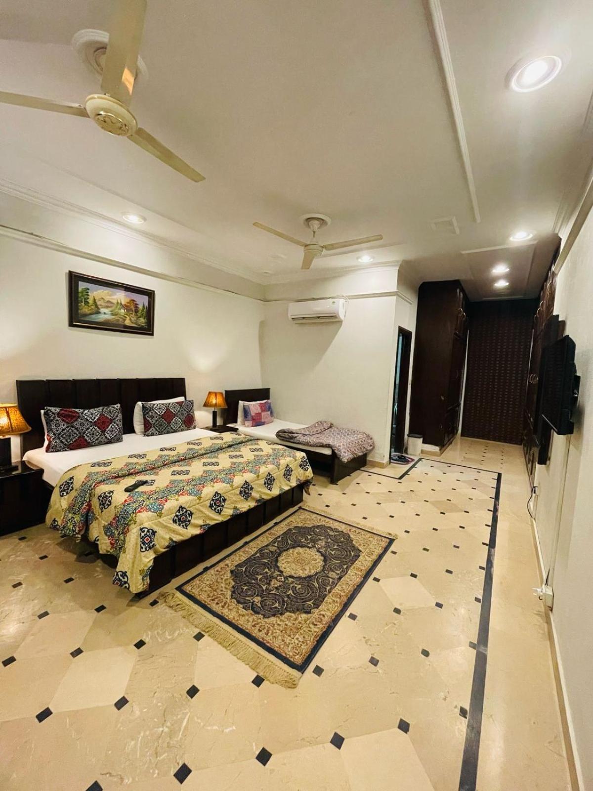 Mulberry Residence Luxury Rooms Ισλαμαμπάντ Εξωτερικό φωτογραφία