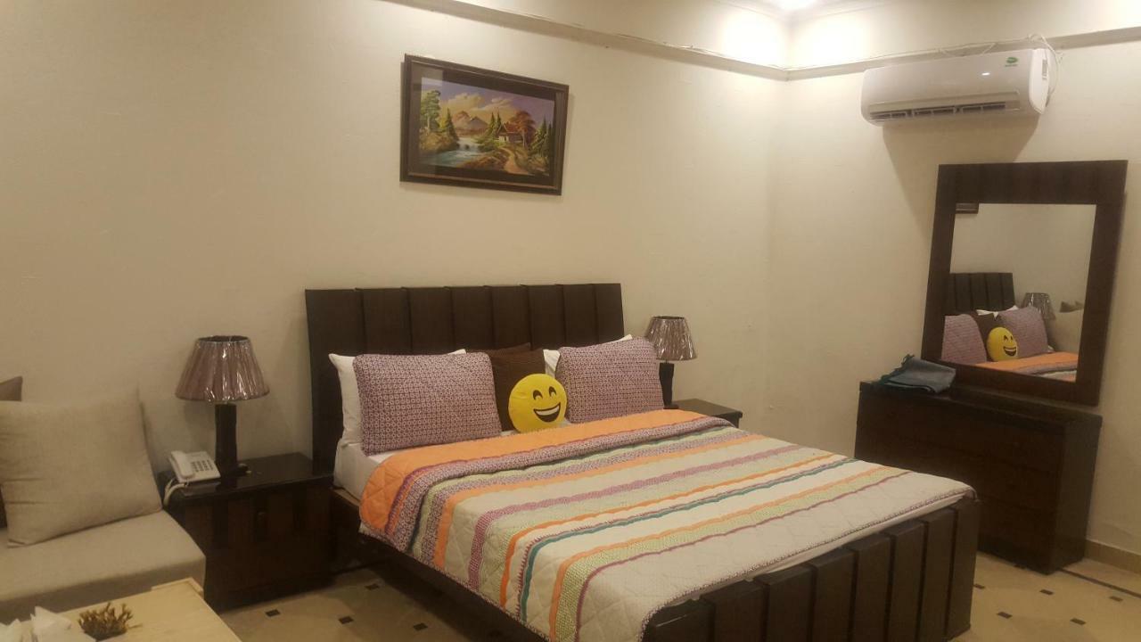 Mulberry Residence Luxury Rooms Ισλαμαμπάντ Εξωτερικό φωτογραφία