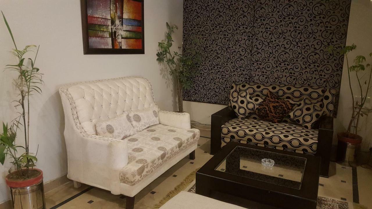 Mulberry Residence Luxury Rooms Ισλαμαμπάντ Εξωτερικό φωτογραφία